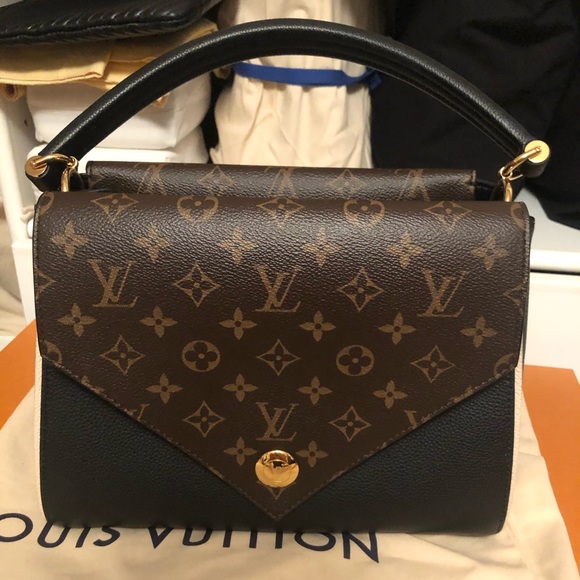 🖤✨LV Double V Black Satchel✨ 🖤 - Picture 2 of 12